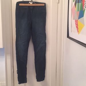 Stretchy skinny jean